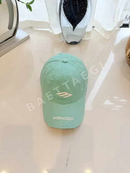 발렌시아가 마카롱 컬러 베이스볼 모자 81895