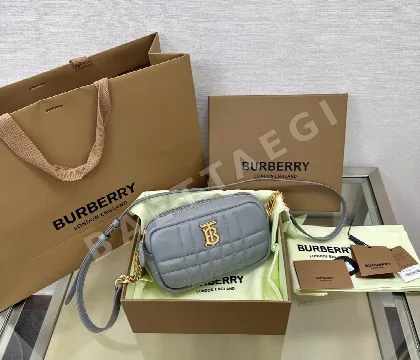 버버리 롤라 카메라백 39922