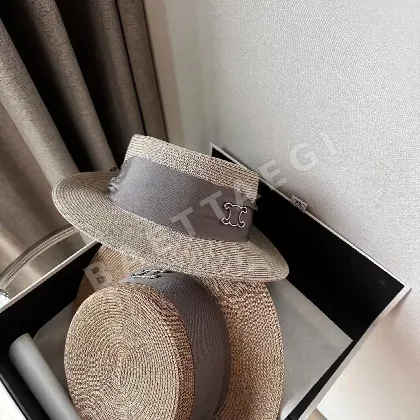 셀린느 그레이 투각식 플랫탑 밀짚 모자 83331