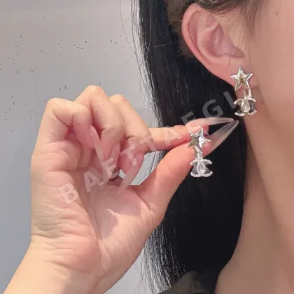 샤넬 26S 귀걸이 153438