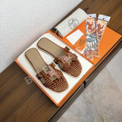 에르메스 오란 샌들 104866