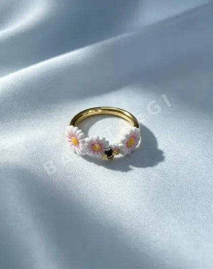 디올 페일 핑크 데이지 & 비 반지 133757