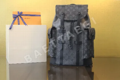 루이비통 크리스토퍼 미디엄 모노그램 숄더백 M45419