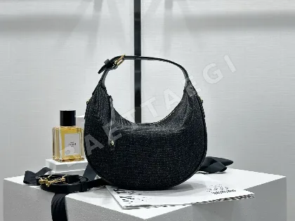 셀린느 데님 초승달 숄더백 86500