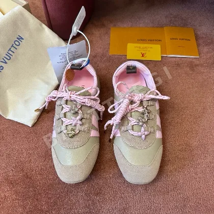 루이비통 스니커즈 여성 램스킨 모노그램 캔버스 힐 탭 160648