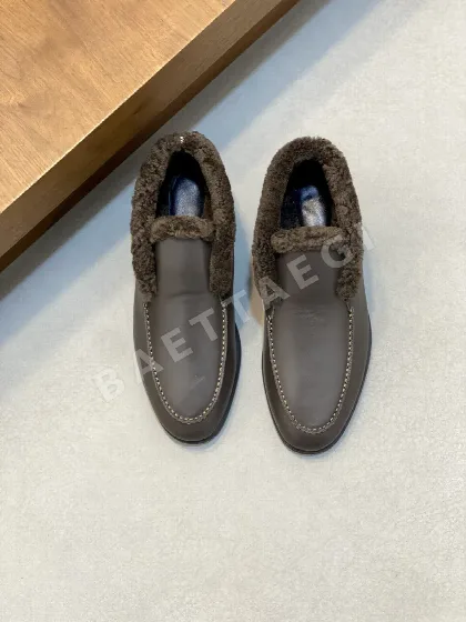 로로피아나 울 라이닝 남성 신발 140341