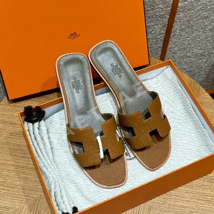 에르메스 181 오란 골든 브라운 샌들 8306