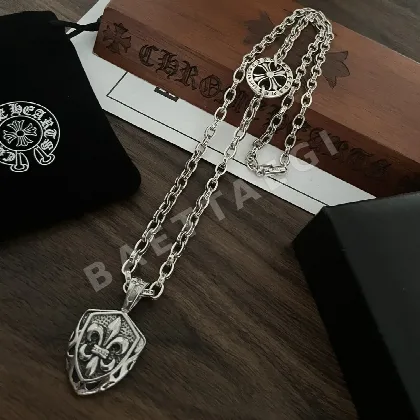 크롬하츠 스카우트 플라워 하트 펜던트 목걸이 127182