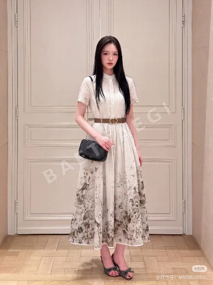 디올 블루&화이트 포슬린 프린트 풀스커트 원피스 137788
