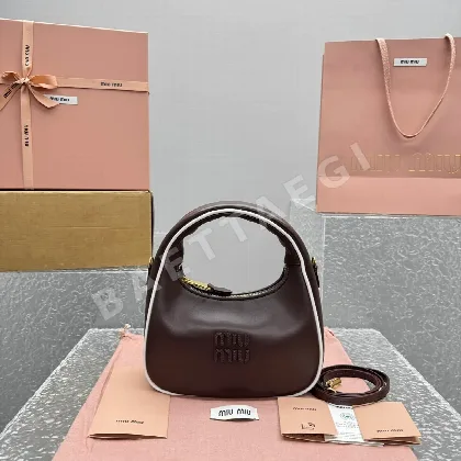미우미우 베니카나메모치 미디 핸드백 68374