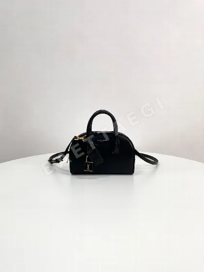 생로랑 SAC DE JOUR 미니 보스턴 가방 866781