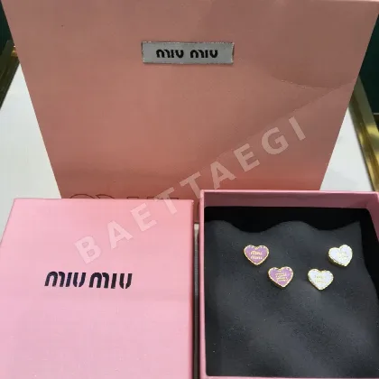 미우미우 하트 에나멜 귀걸이 60992