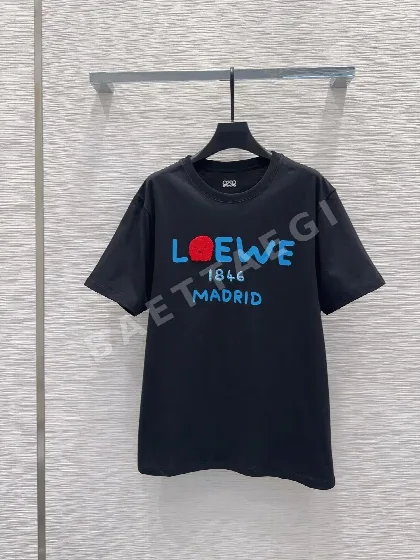 로에베 심플 레귤러핏 여성 반팔 티셔츠