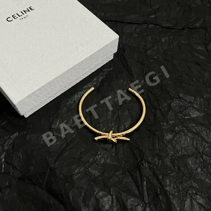 셀린느 미니멀 디자인 팔찌 69483