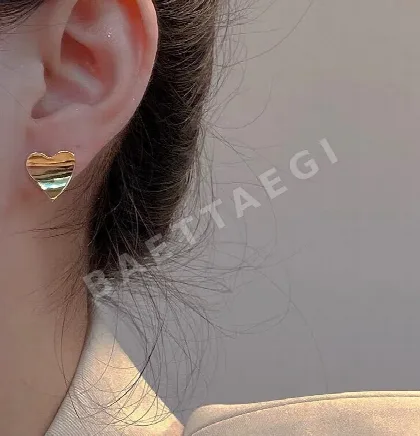 셀린느 골드 하트 미니 귀걸이 69324