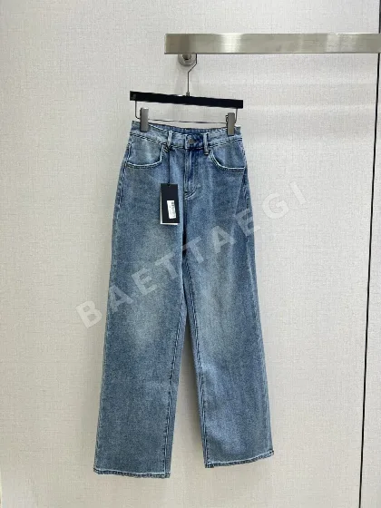 비비안웨스트우드 사터클래식 스트레이트 레그 데님 여성 바지 137717