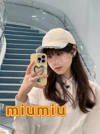 미우미우 자수 베이스볼캡 185788