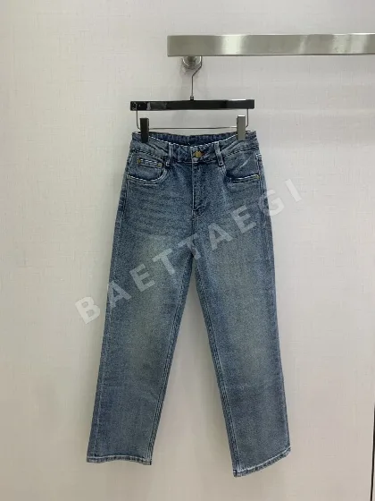 생로랑 로고 자수 백 포켓 크롭 진 바지 103474