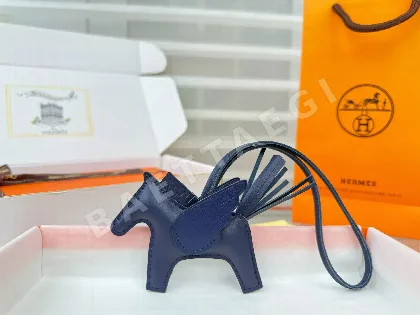 에르메스 포니 램스킨 키링 124312
