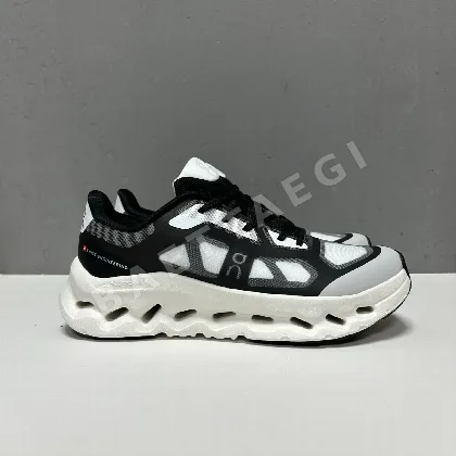 ON 신발 157694 Sneakers
