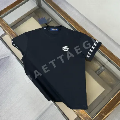 루이비통 남성 반팔 49015