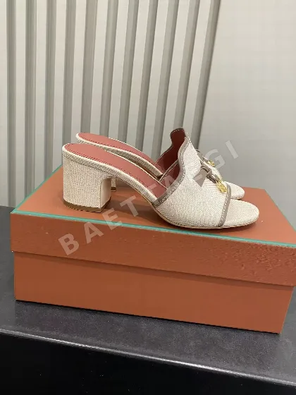 로로피아나 클래식 린넨 뮬 힐 샌들 55473