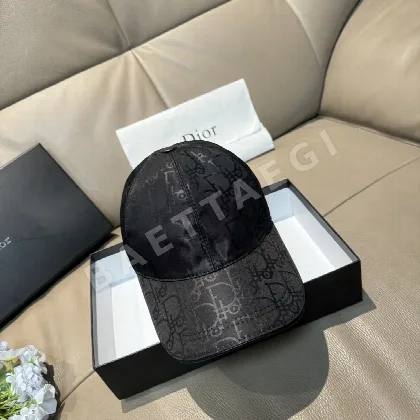 디올 모노그램 베이스볼 캡 133693