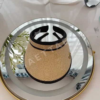 샤넬 꼬임 머리핀 부착 바이저 모자 82305