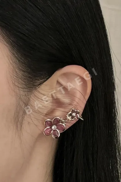 샤넬 핑크 카멜리아 더블 C 귀걸이 69060