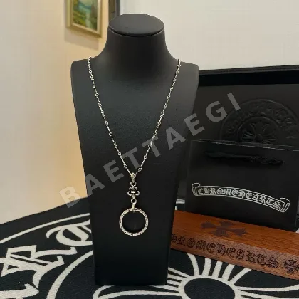 크롬하츠 스카우트 플라워 링 펜던트 목걸이 62523