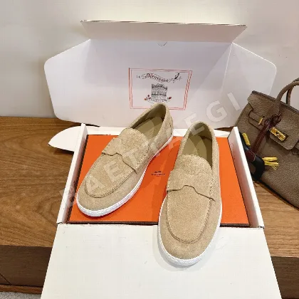 에르메스 잡 로퍼 105326