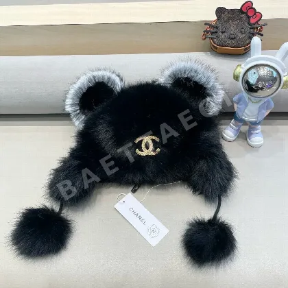 샤넬 페이크 퍼 곰 귀 모자 185603