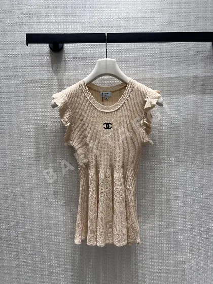 샤넬 프릴 장식 라운드넥 반팔 스웨터 117763