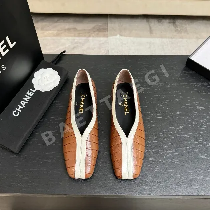 샤넬 26C 더블 C 컬러블럭 플랫슈즈 98445