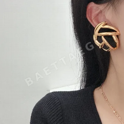 생로랑 빈티지 벨벳 클립 귀걸이 65650