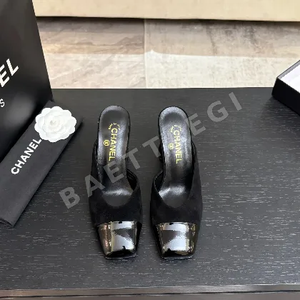 샤넬 더블 C 스퀘어 토 컬러 블록 하이힐 샌들 98649