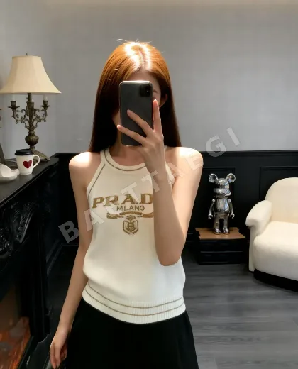 프라다 여성 실크 울 반팔 니트 85078
