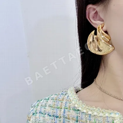생로랑 이어클립 귀걸이 65660