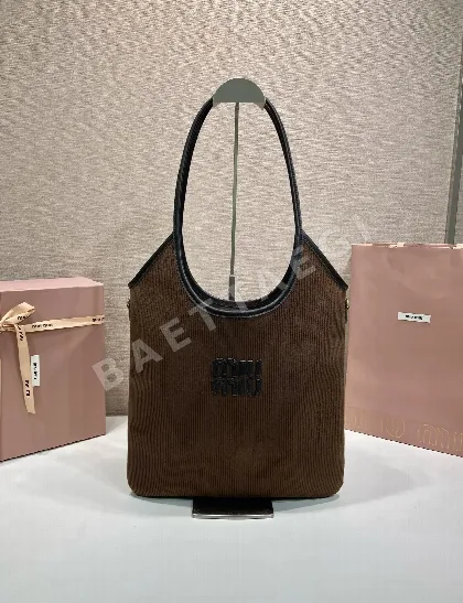 미우미우 코듀로이 토트백 5BG231 67069