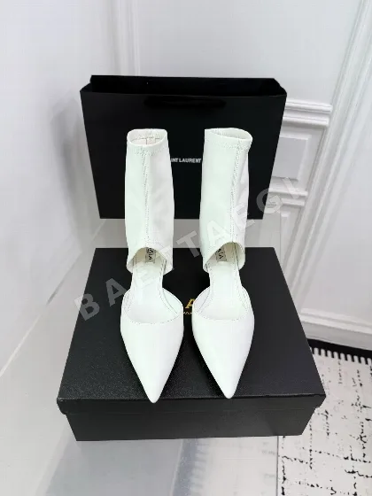 알라이아 뾰족 앞코 스트레치 앵클 부츠 120722