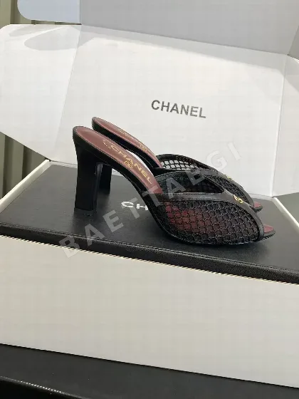 샤넬 리틀 오픈토 메시 샌들 113594