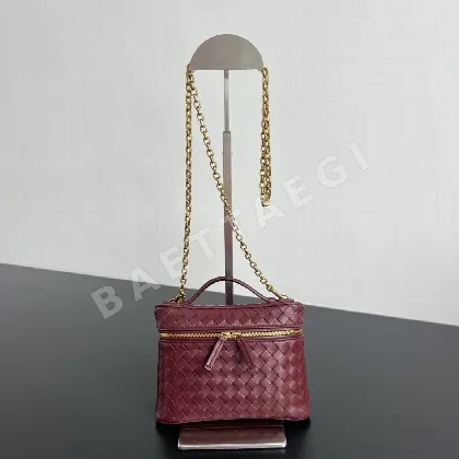 보테가베네타 램스킨 직조 체인 숄더백 843800