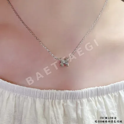 에르메스 미니 H 에나멜 목걸이 70247