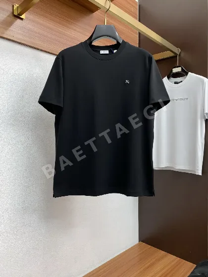 버버리 로고 코튼 라운드넥 반팔 티셔츠 2281