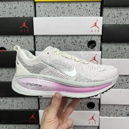 나이키 줌 보메로 18 13 IM2503 201112 Nike Zoom Vomero 18 -13