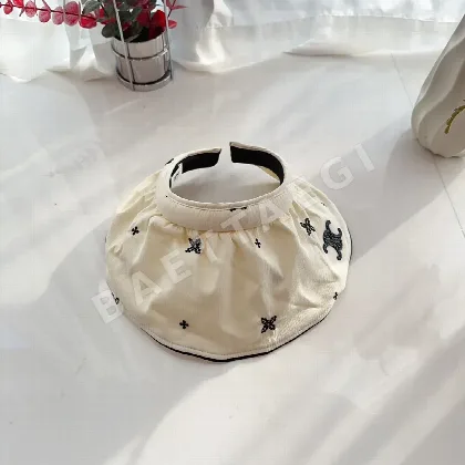 셀린느 바이저 캡 83501