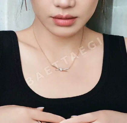티파니 18K 골드 투톤 다이아몬드 목걸이 71188
