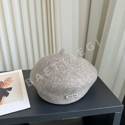 미우미우 모자 185843 Miu Miu Cap