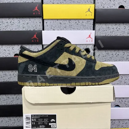 나이키 [M] SB 덩크 로우 HQ8487-300 201047 Nike SB Dunk Low Supreme 94 Camper Green