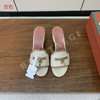 로로피아나 컬러 블록 미드힐 뮬 샌들 147241